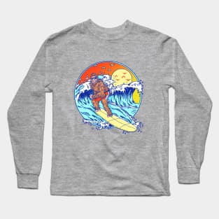 Surfing Bigfoot Funny Beach Sasquatch Surfer Waves Retro 80s Long Sleeve T-Shirt